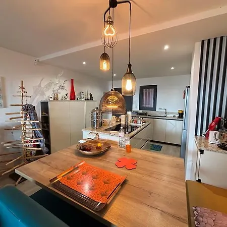 T3 Luxe, Vue Mer-piscine, A Pied Daire