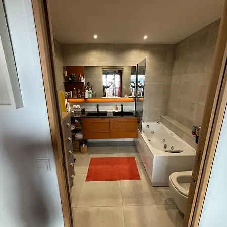 T3 Luxe, Vue Mer-piscine, A Pied Daire Le Lavandou