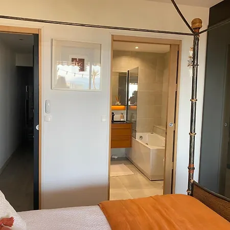 T3 Luxe, Vue Mer-piscine, A Pied Daire